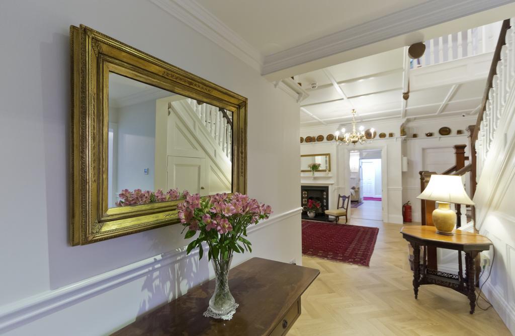 Guest house Ditton Kingston upon Thames (Greater London)